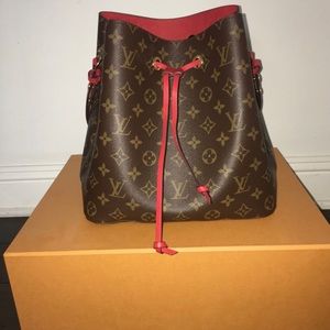 Authentic Louis Vuitton Neonoe handbag - RED